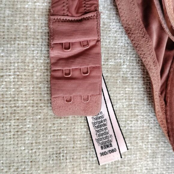 Victoria's Secret Polka Dot Adjustable Push Up Bra 36D - Picture 11 of 12